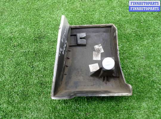 купить Накладка переднего левого крыла на Toyota Venza (GV10) 2008 - 2012