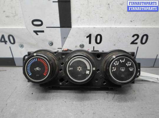 Переключатель отопителя MT372200 на Mitsubishi Outlander XL II 2007 - 2009