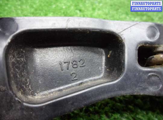 купить Поводок стеклоочистителя на Hummer H3 2005 - 2010