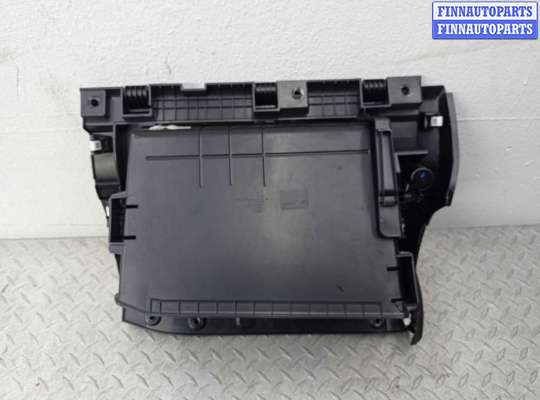 Бардачок (вещевой ящик) на Ford Escape IV / Kuga III