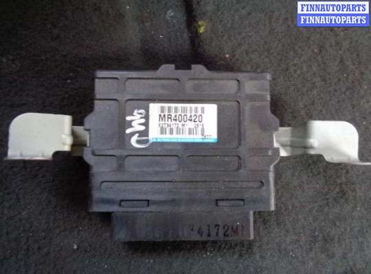 Блок управления ABS MT374881 на Mitsubishi Pajero III 1999 - 2003