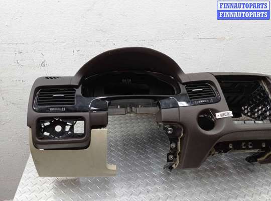 купить Торпедо на Volkswagen Touareg II (7P) 2010 - 2014