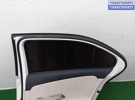 Стекло боковое двери на Mercedes-Benz A (W177)