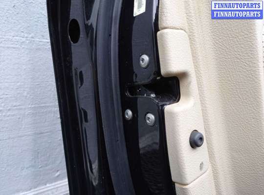 Стекло боковое двери на Hyundai Genesis I (BH)