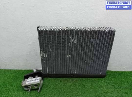 Испаритель кондиционера на Mercedes-Benz ML / GLE (W166)