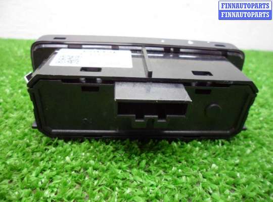 Кнопки на Volvo XC60 II (UZ)