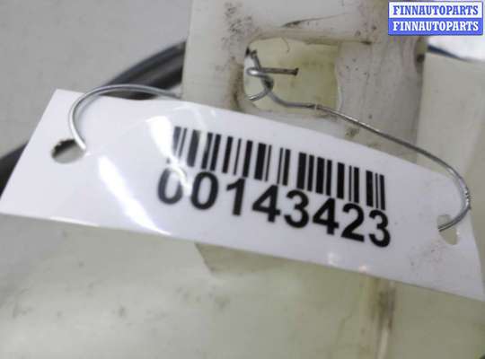 купить Бачок омывателя на Toyota Sienna II Рестайлинг (XL20) 2005 - 2010