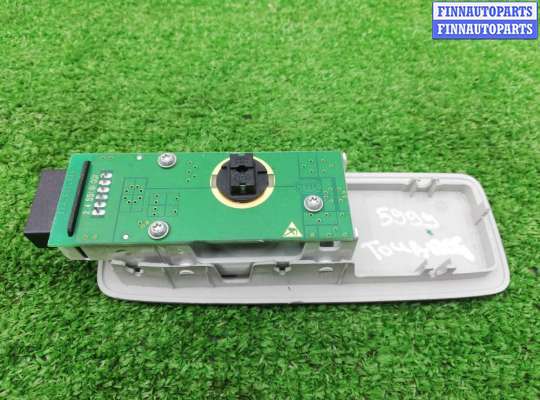 купить Плафон на Volkswagen Touareg II (7P) 2010 - 2014