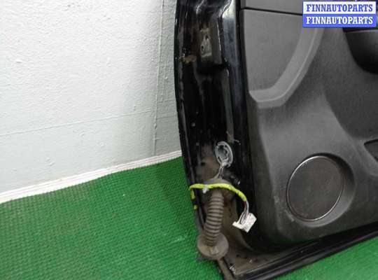 купить Стекло двери передней правой на Cadillac Escalade III 2006 - 2014 (GMT900)