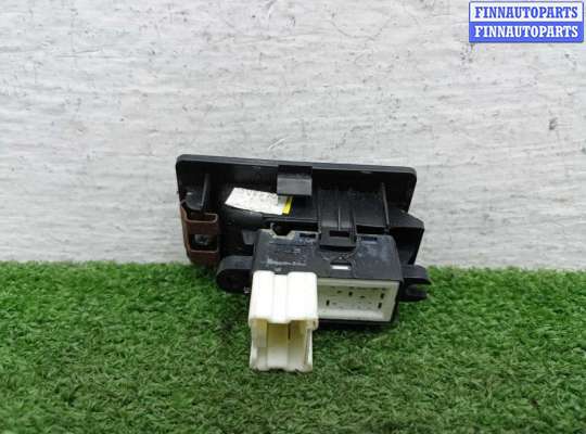 купить Кнопка стеклоподъемника на Infiniti QX56 (JA60) 2004 - 2007