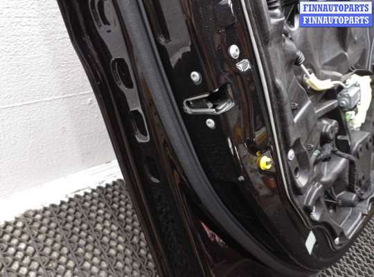 Стекло боковое двери на Mercedes-Benz S (W222)