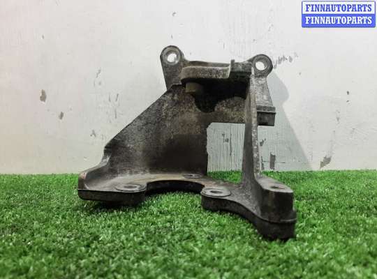 купить Кронштейн генератора на Subaru Tribeca (WX) 2004 - 2007