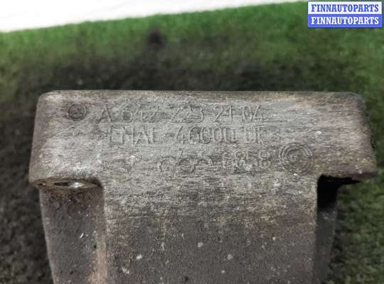 Кронштейн ДВС (лапа) на Mercedes-Benz Sprinter (906)