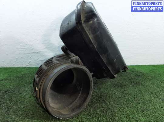купить Патрубок воздушного фильтра на Nissan Navara (D40) 2004 - 2015