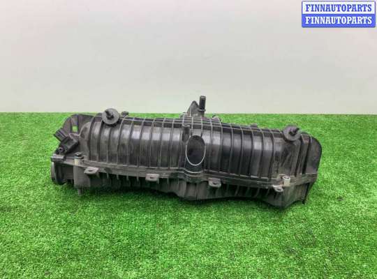 Коллектор впускной на Volvo XC90 II