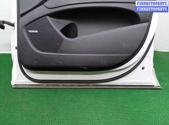 Замок боковой двери на Audi Q7 (4L)