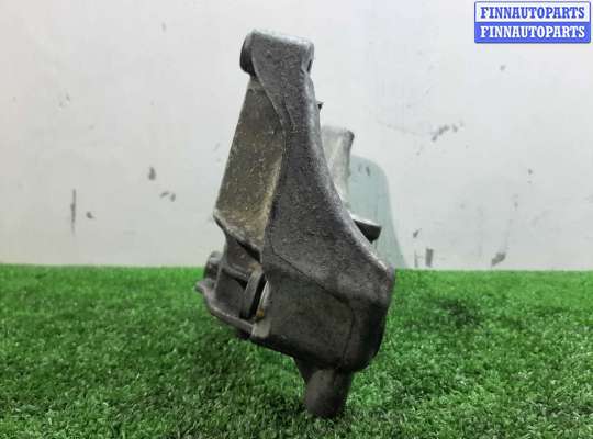 купить Кронштейн генератора на Volvo XC90 II (L) 2014 - 2019