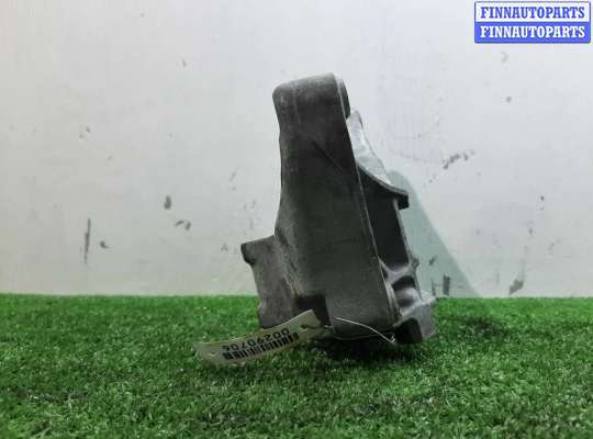 купить Кронштейн генератора на Volvo XC90 II (L) 2014 - 2019