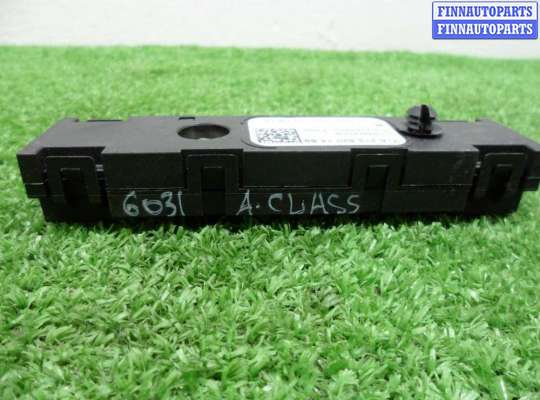 Усилитель антенны MB1686362 на Mercedes A-klasse (W177) 2018 - наст. время