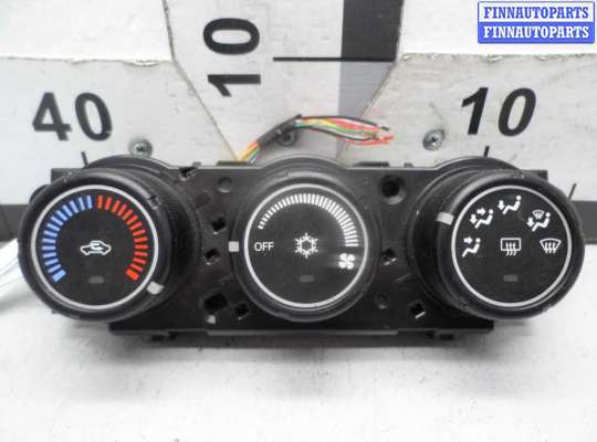 Переключатель отопителя MT372189 на Mitsubishi Outlander XL II 2007 - 2009