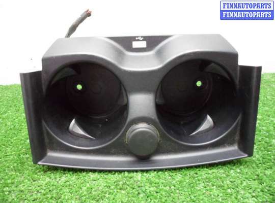 купить Подстаканник на BMW 5-Series G30 2016 - 2020