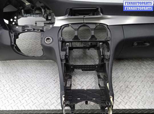 купить Торпедо на Mercedes C-klasse (W205)Рестайлинг 2018 - 2021