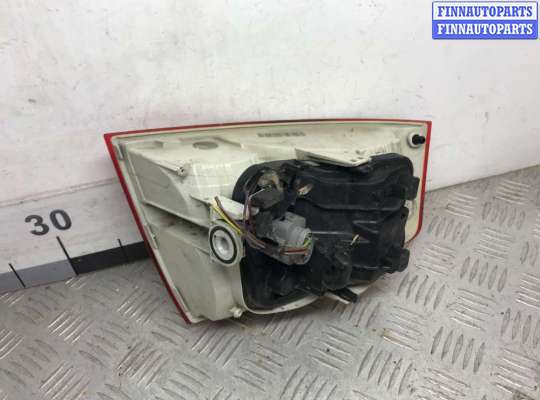 купить Фонарь крыла правый на Audi A4 B7 (8EC) 2004 - 2008