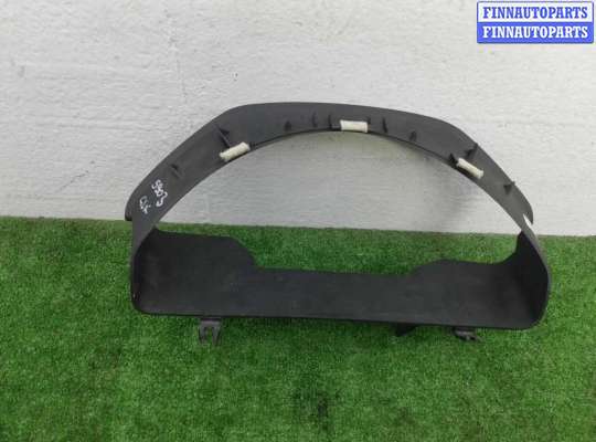 купить Накладка декоративная на Mercedes GLK (X204) Рестайлинг 2012 - 2015