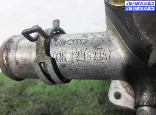 Фланец (тройник) системы охлаждения на Volkswagen Passat B5+ (3B, GP)