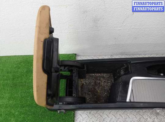 купить Подлокотник на Volvo XC60 II (UZ) 2017- 2021