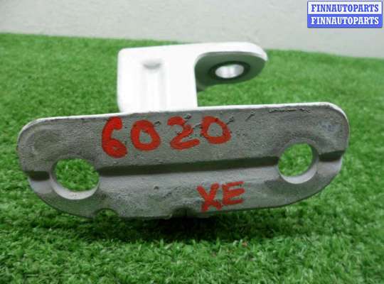 купить Петля двери передняя на Jaguar XE (X760) 2015 - 2019