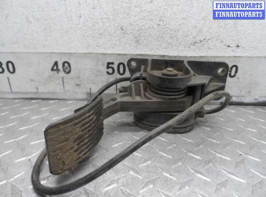 купить Педаль газа на Mercedes T1 (207D-410D) 1977 - 1995