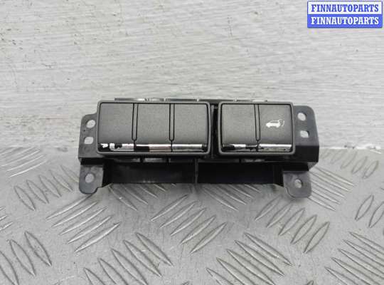 купить Кнопка салона на Infiniti QX56 (Z62) 2010 - 2013