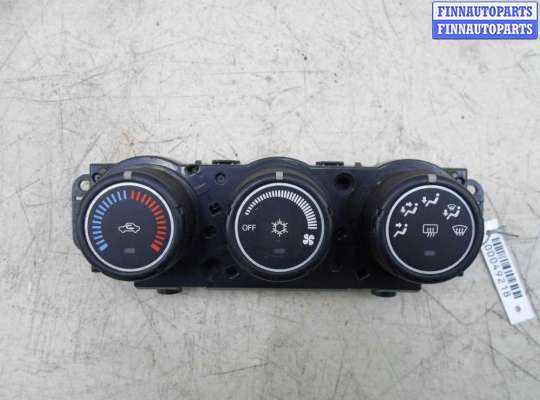 Переключатель отопителя MT372199 на Mitsubishi Outlander XL II 2007 - 2009