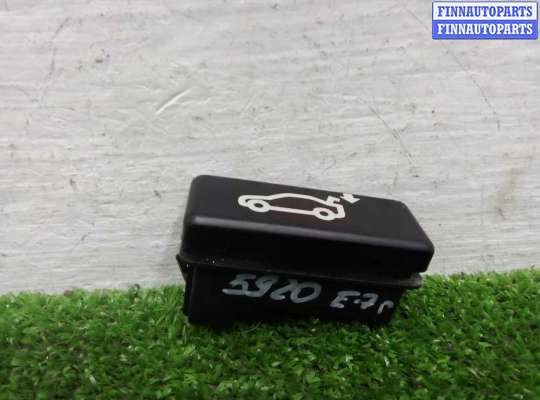 купить Кнопка открытия багажной двери на BMW X5 E70 рестайлинг 2010 - 2013