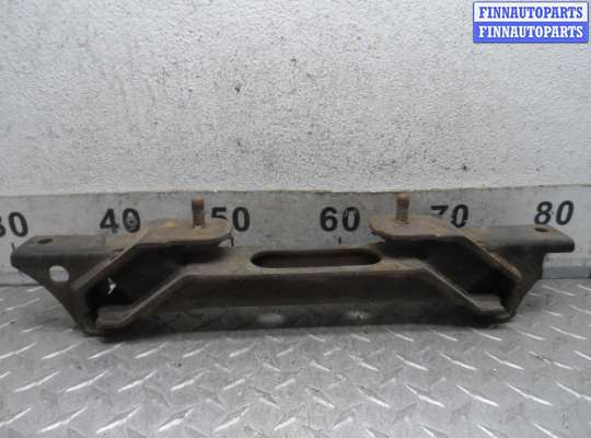 Подушка крепления КПП MT367685 на Mitsubishi Montero Sport 1998 - 2008