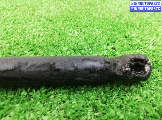 купить Амортизатор капота на Volkswagen Touareg II (7P) 2010 - 2014