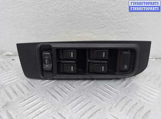 купить Кнопка стеклоподъемника на Hummer H3 2005 - 2010