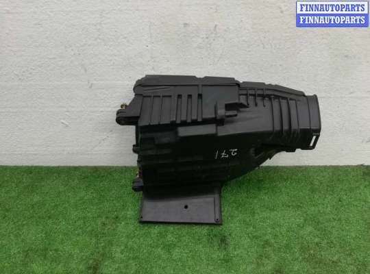 купить Корпус воздушного фильтра на Mercedes C-klasse (W203) 2000 - 2004