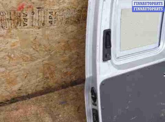 Стекло сдвижной двери на Volkswagen Caddy III (2K)
