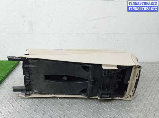 купить Подлокотник на Mercedes C-klasse (W205)Рестайлинг 2018 - 2021