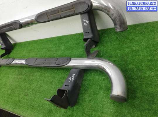 купить Подножка правая на Hummer H3 2005 - 2010