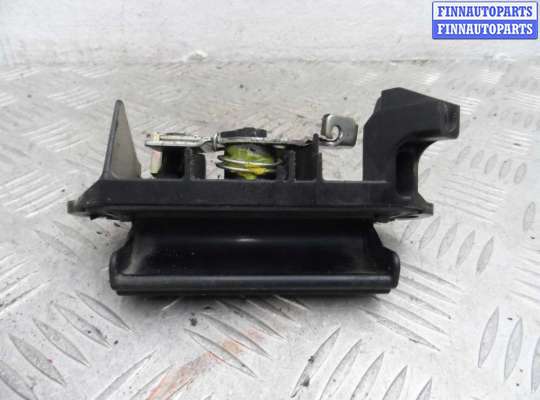 Ручка крышки багажника TT633056 на Pontiac Vibe I 2002 - 2004