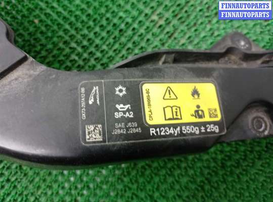 Панель передняя (телевизор) на Jaguar XF II (X260)