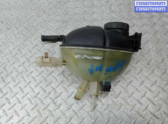Бачок расширительный MB1690429 на Mercedes GLK (X204) Рестайлинг 2012 - 2015