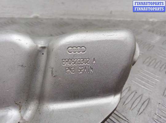 купить Петля капота правая на Audi Q5 (8R) 2008 - 2012