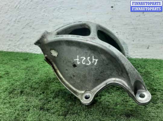 Купить Кронштейн на Audi A4 B9 (8W2) 2015 - 2020 Кронштейн AU1774808 на Audi A4 B9 (8W2) 2015 - 2020
