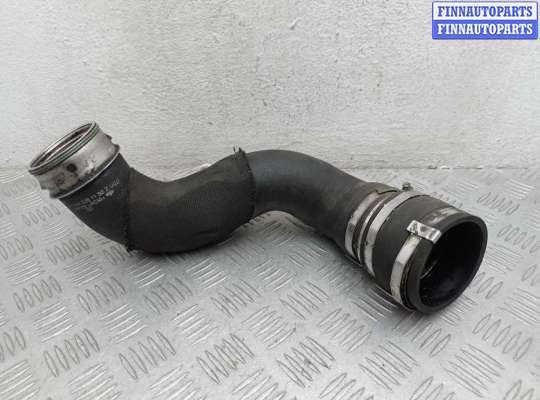 Патрубок интеркулера MB1057943 на Mercedes GL (X164) 2006 - 2009