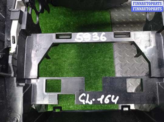Панель передняя салона (Торпедо) на Mercedes-Benz GL (X164)