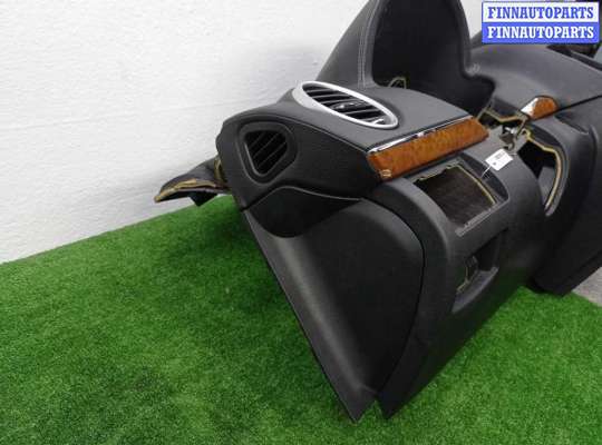 Панель передняя салона (Торпедо) на Mercedes-Benz GL (X164)